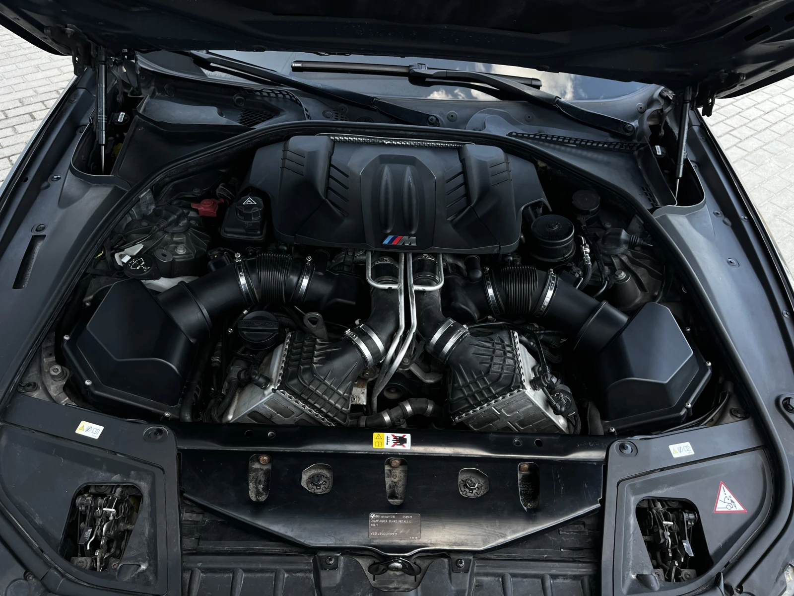 BMW M5 V8 4.4 TURBO INDIVIDUAL CHAMPAGNE , снимка 5 - Автомобили и джипове - 55177873
