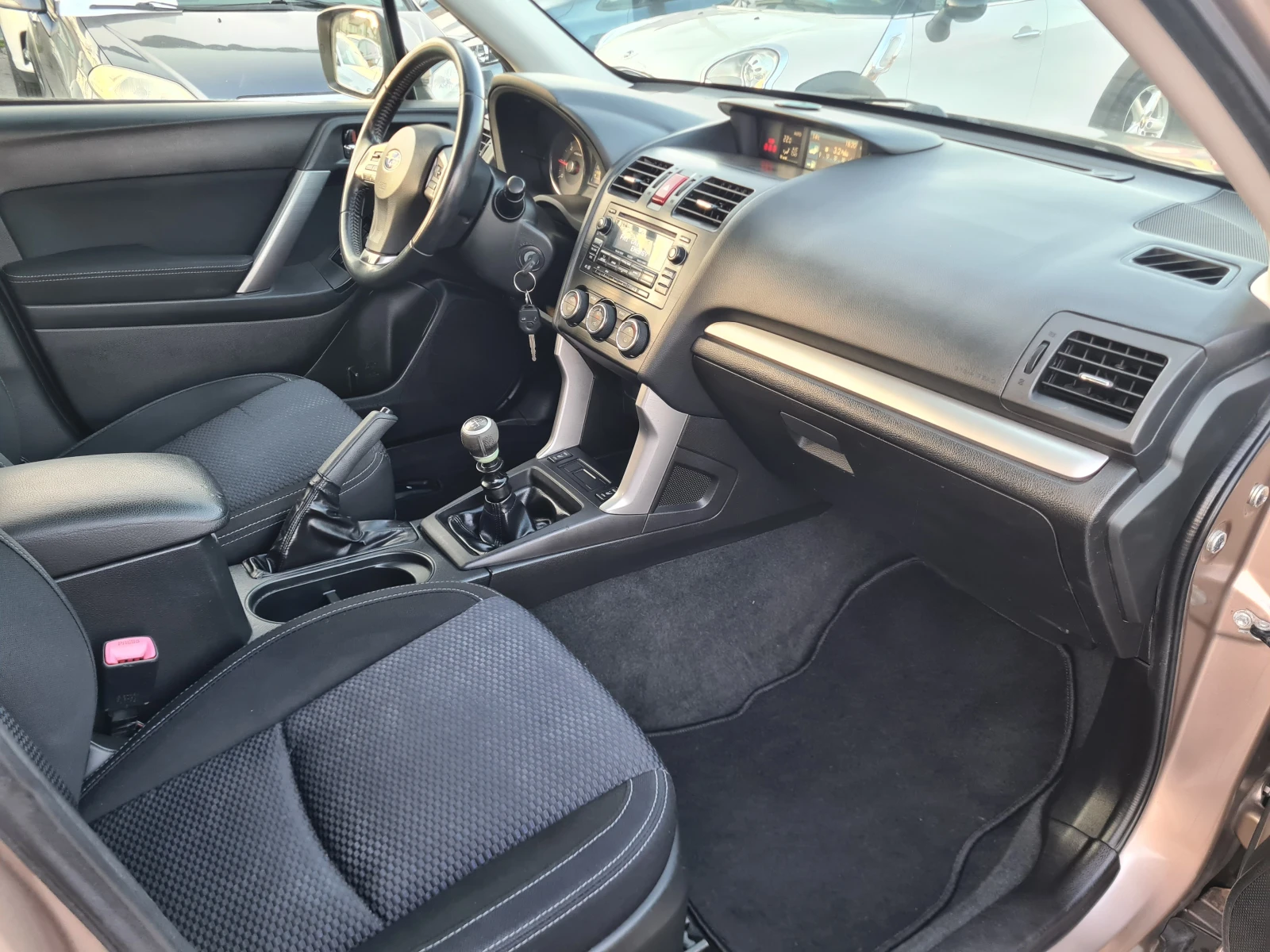 Subaru Forester 2.0D-AWD-ЛИЗИНГ, снимка 14 - Автомобили и джипове - 55198468