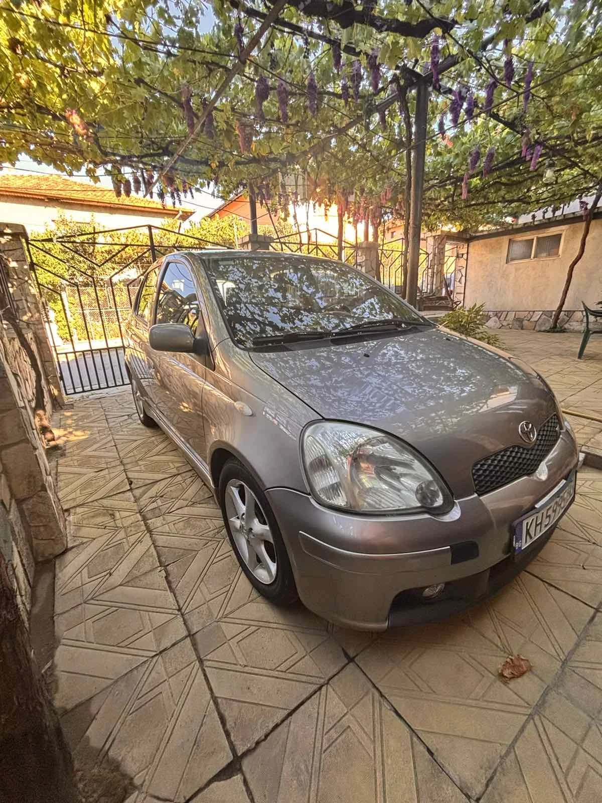 Toyota Yaris Sport, снимка 3 - Автомобили и джипове - 56039056