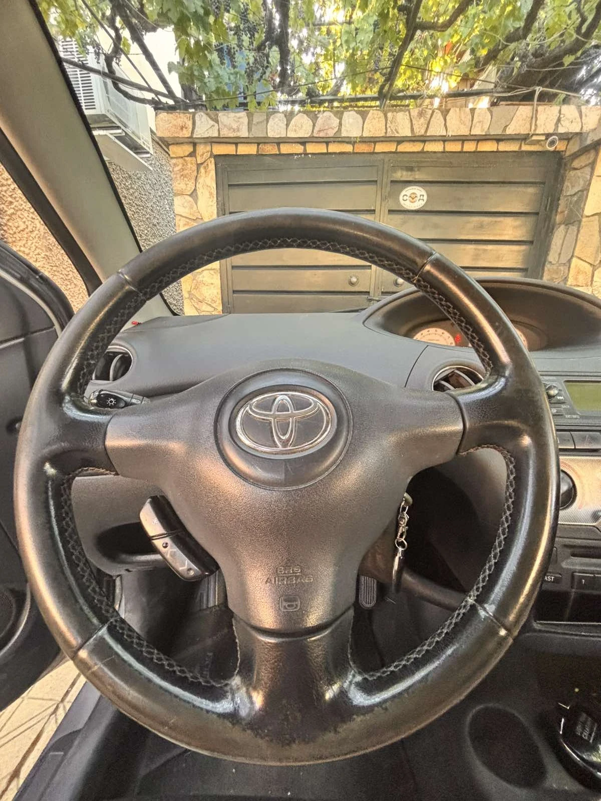 Toyota Yaris Sport, снимка 6 - Автомобили и джипове - 56039056