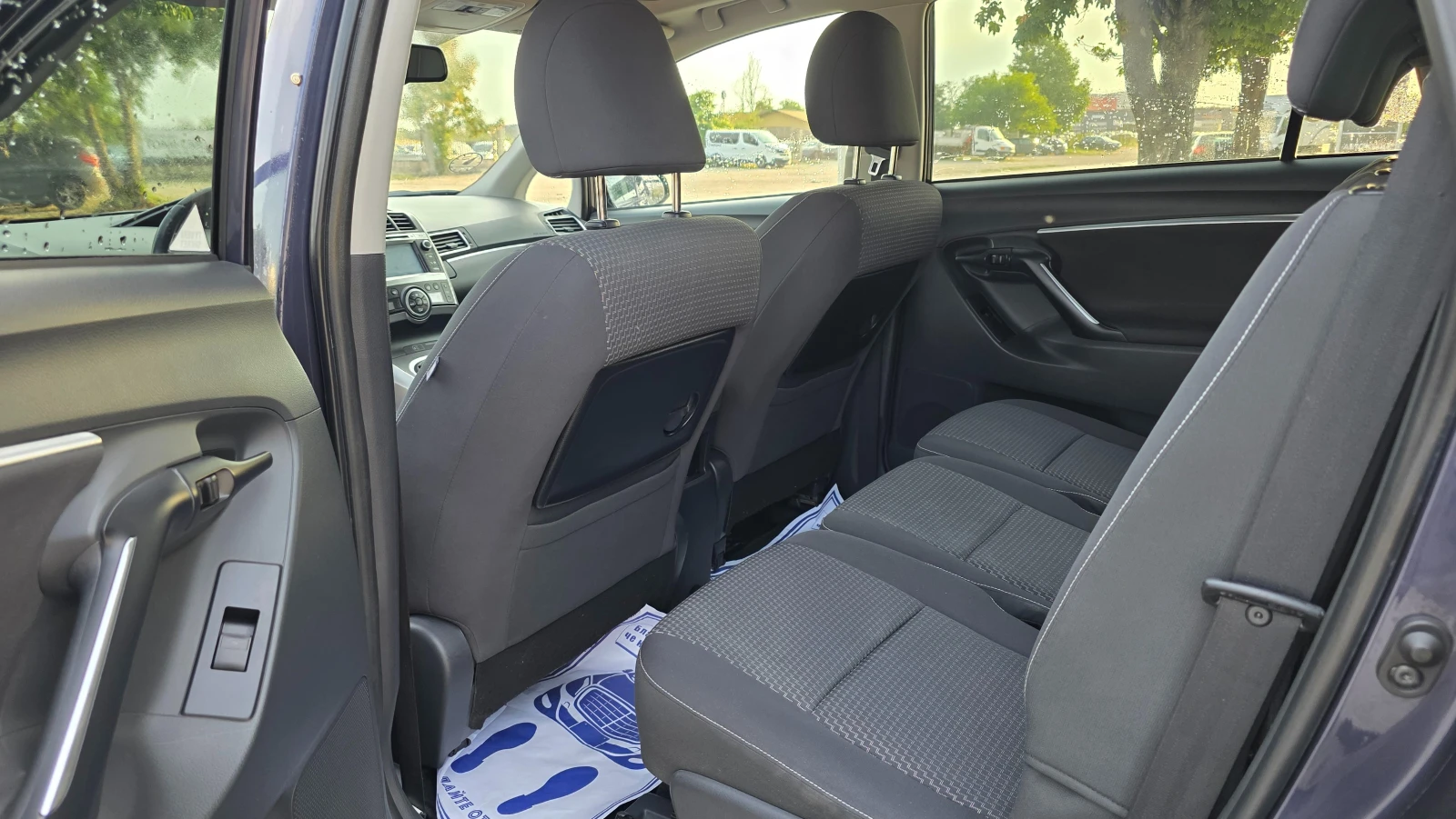 Toyota Verso ���� ����� ���� | Mobile.bg � ����������� 10