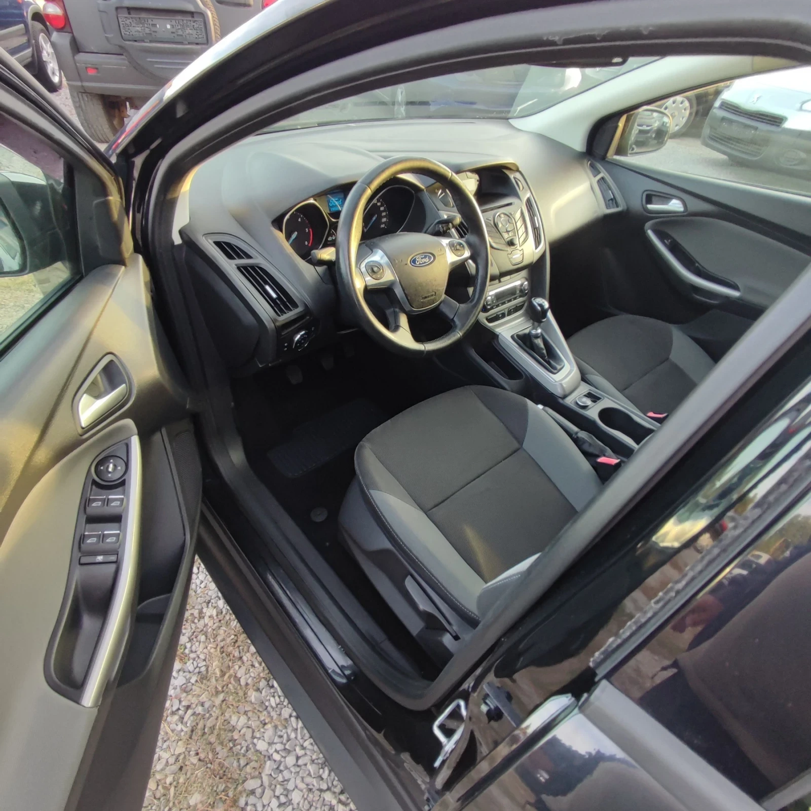 Ford Focus 1.6TDCI* 95кс* TITANIUM* KLIMATRONIK* , снимка 8 - Автомобили и джипове - 56334628