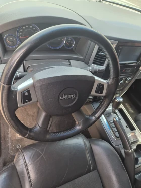 Jeep Grand cherokee 6.1 srt 2бр на части , снимка 12