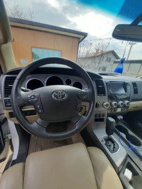 Toyota Sequoia, снимка 2