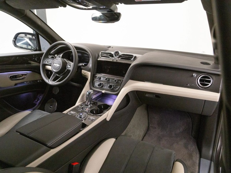 Bentley Bentayga S/ CARBON/ 4-SEATS/ NAIM/ PANO/ 360/ TV/ , снимка 12 - Автомобили и джипове - 45852771
