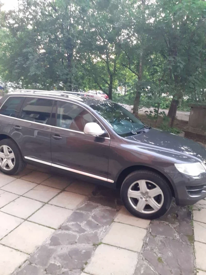 VW Touareg, снимка 4 - Автомобили и джипове - 48349323