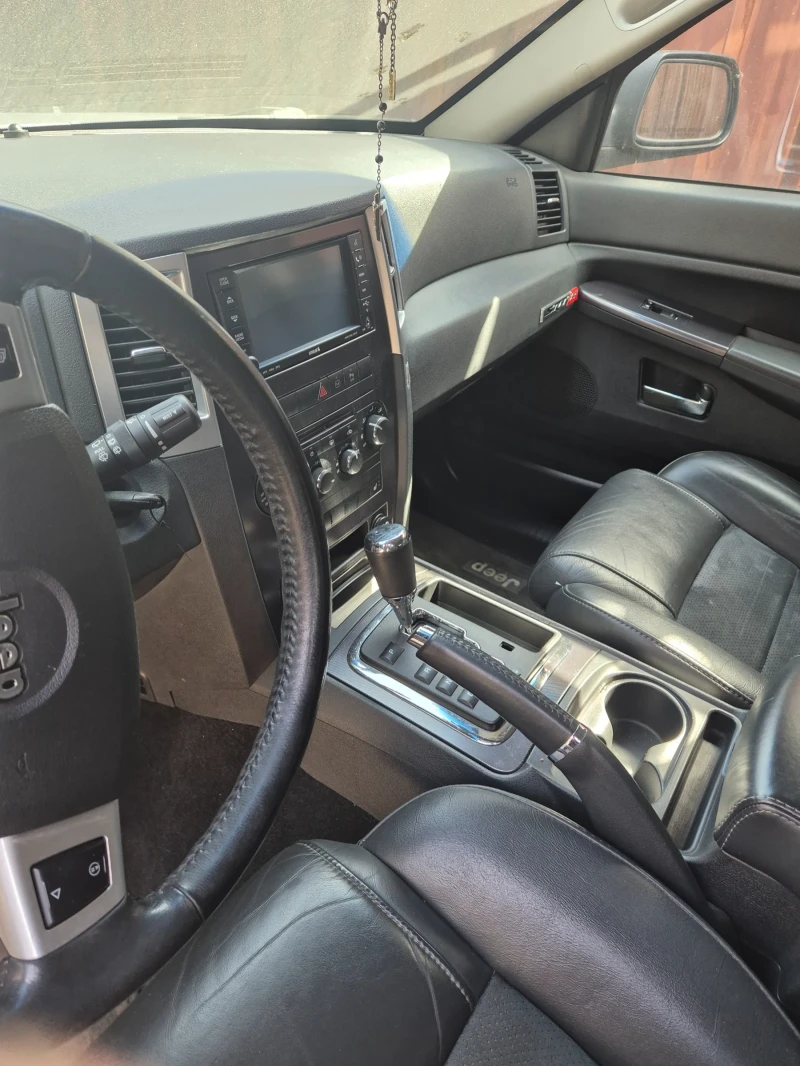 Jeep Grand cherokee 6.1 srt, снимка 7 - Автомобили и джипове - 49455379