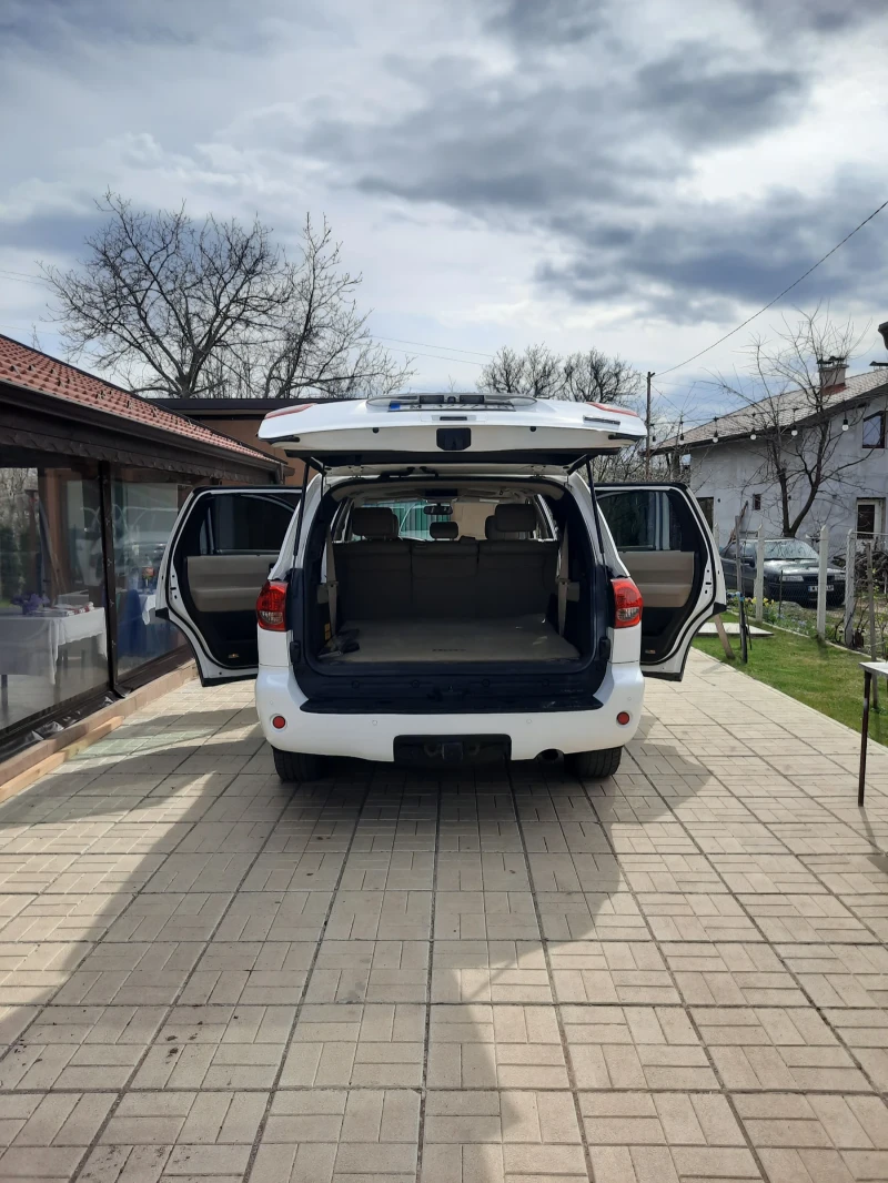 Toyota Sequoia, снимка 11 - Автомобили и джипове - 52388706