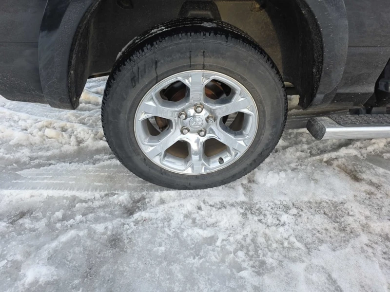 Dodge RAM 1500 * Laramie * CARFAX * БЕЗ ПЪРВОНАЧАЛНА ВНОСКА, снимка 7 - Автомобили и джипове - 53056858