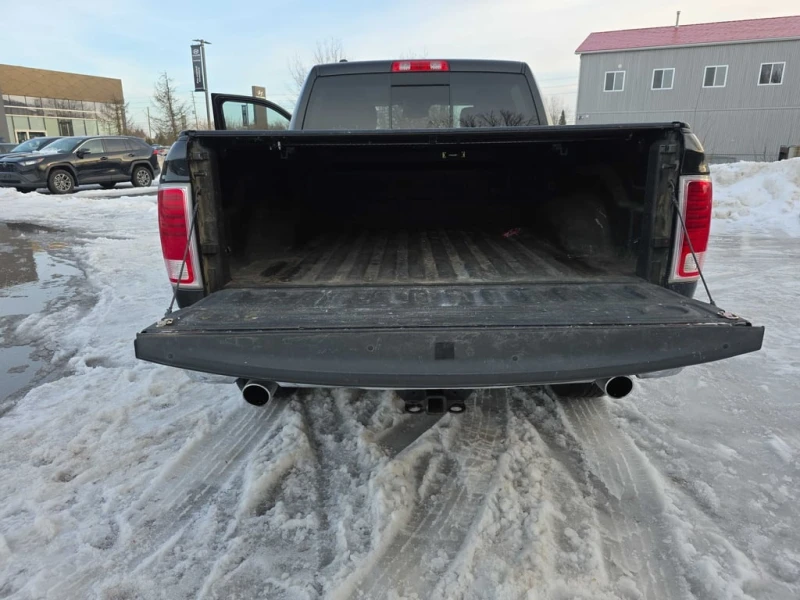 Dodge RAM 1500 * Laramie * CARFAX * БЕЗ ПЪРВОНАЧАЛНА ВНОСКА, снимка 16 - Автомобили и джипове - 53056858