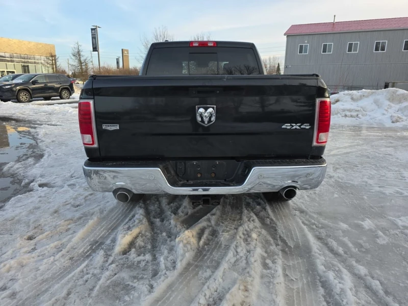Dodge RAM 1500 * Laramie * CARFAX * БЕЗ ПЪРВОНАЧАЛНА ВНОСКА, снимка 4 - Автомобили и джипове - 53056858