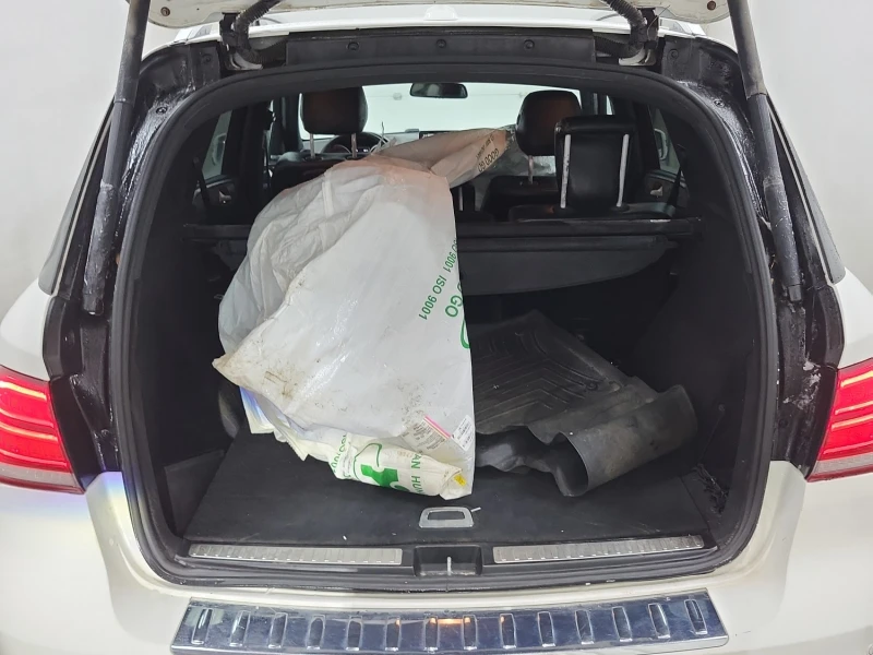 Mercedes-Benz GLE 400 * * CARFAX * * АВТО КРЕДИТ * * , снимка 12 - Автомобили и джипове - 53216270