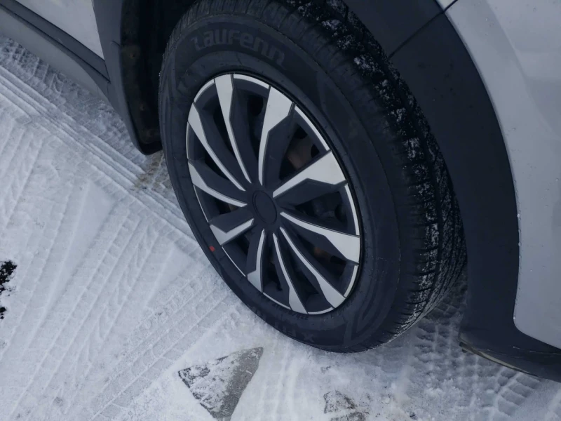 Hyundai Tucson * АВТО КРЕДИТ* ЦЕНА ДО БГ * СЕРВИЗНА ИСТОРИЯ * , снимка 6 - Автомобили и джипове - 53520414