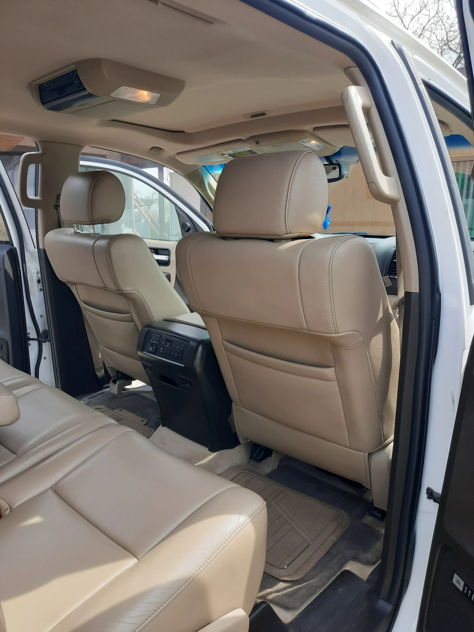 Toyota Sequoia | Mobile.bg � ����������� 8