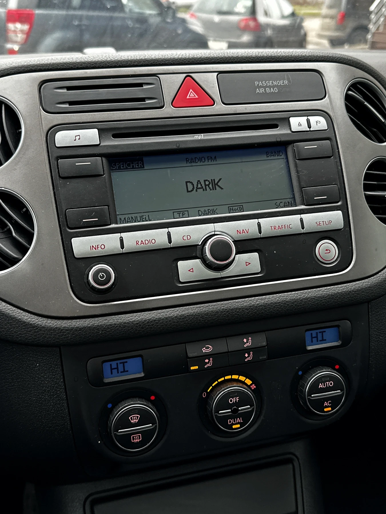 VW Tiguan 2.0 TDI / 4X4 - изображение 8