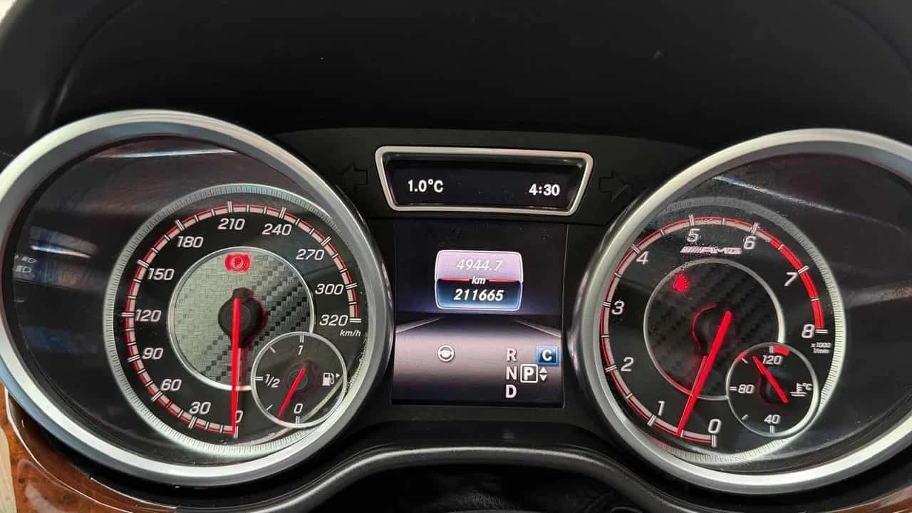 Mercedes-Benz GLE 63 S AMG * 4MATIC * CARFAX * HARMAN * ОБДУХВАНЕ * ПАНОРАМА, снимка 8 - Автомобили и джипове - 53741396