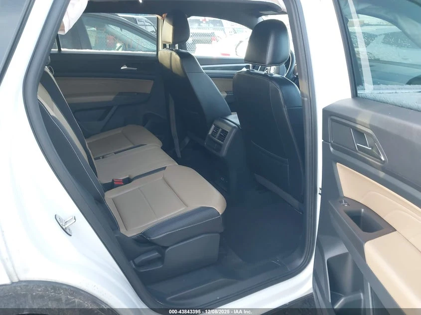 VW Atlas 2l Volkswagen Cross Sport 2.0T Se W/Technology - изображение 8