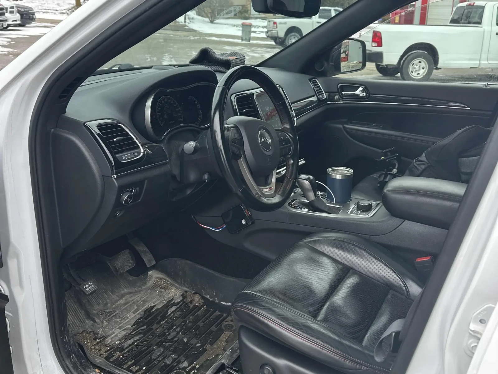 Jeep Grand cherokee Trailhawk * * CARFAX * * АВТО КРЕДИТ * * , снимка 7 - Автомобили и джипове - 53919528