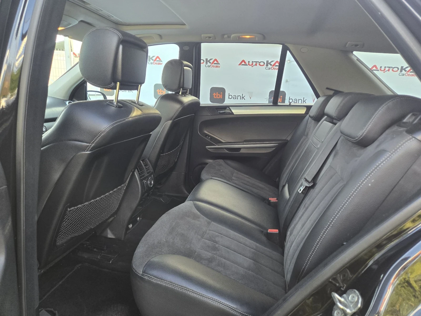 Mercedes-Benz ML 320 3.0CDI-224кс= OFFROAD PACK= ШИБЕДАХ= ПОДГРЕВ, снимка 9 - Автомобили и джипове - 54230578