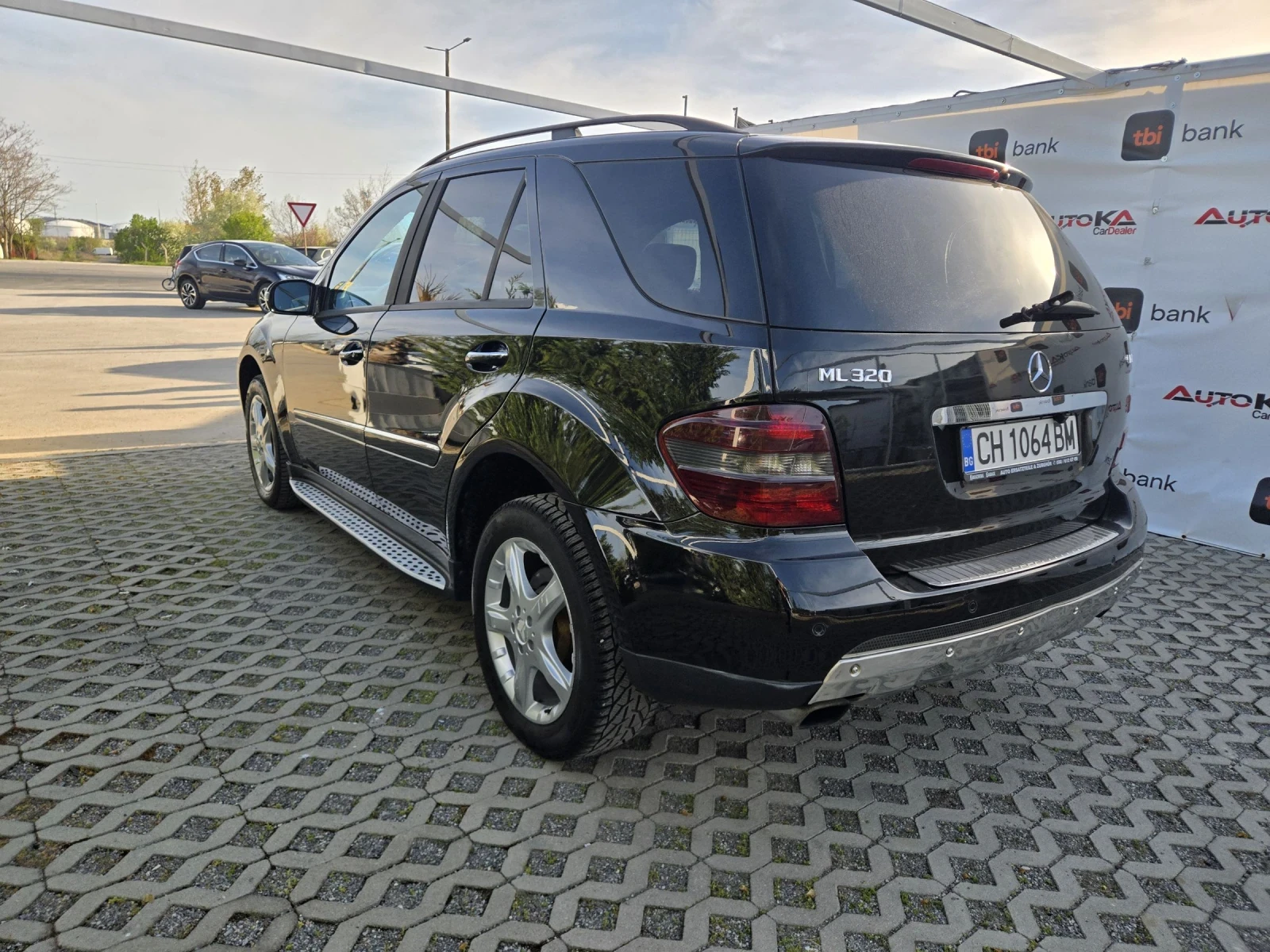 Mercedes-Benz ML 320 3.0CDI-224кс= OFFROAD PACK= ШИБЕДАХ= ПОДГРЕВ, снимка 5 - Автомобили и джипове - 54230578