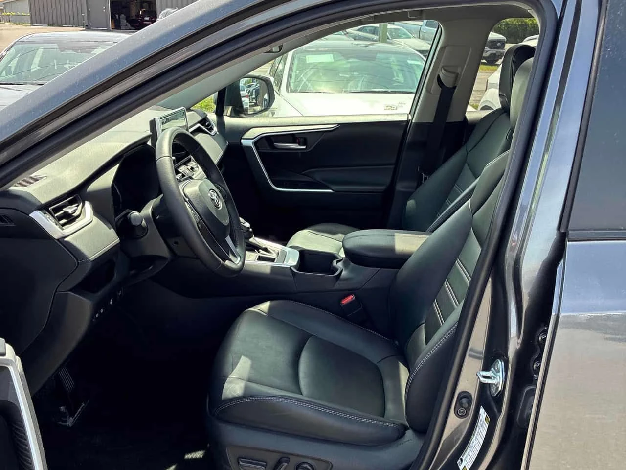 Toyota Rav4 XLE/ПОДГРЕВИ/ШИБИДАХ, снимка 11 - Автомобили и джипове - 54755814