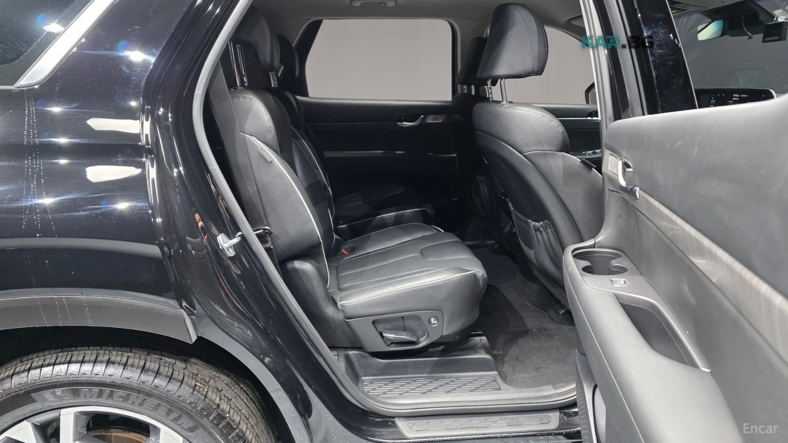 Hyundai Palisade PRESTIGE* КОЖА* ОБДУХВ* ПОДГРЕВ* 360* HEAD UP* , снимка 12 - Автомобили и джипове - 55167104