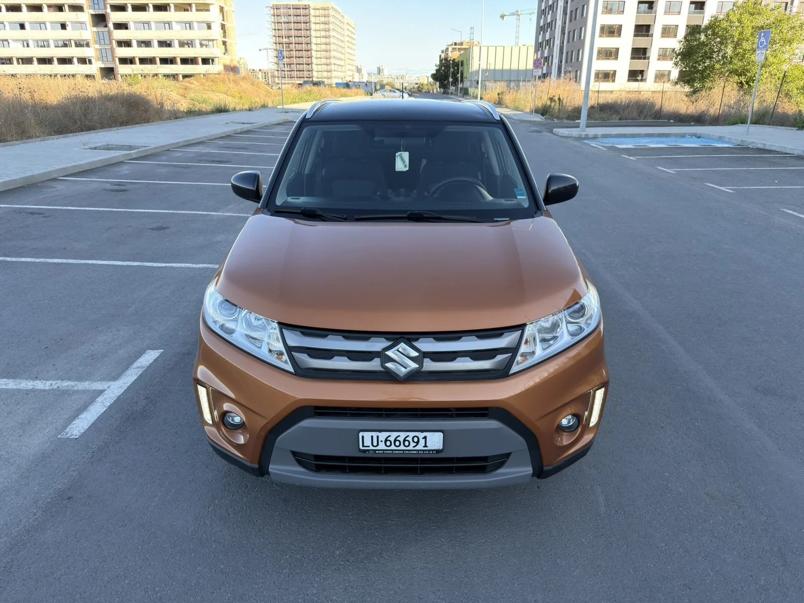 Suzuki Vitara 1.6 Distronic, снимка 3 - Автомобили и джипове - 55994022