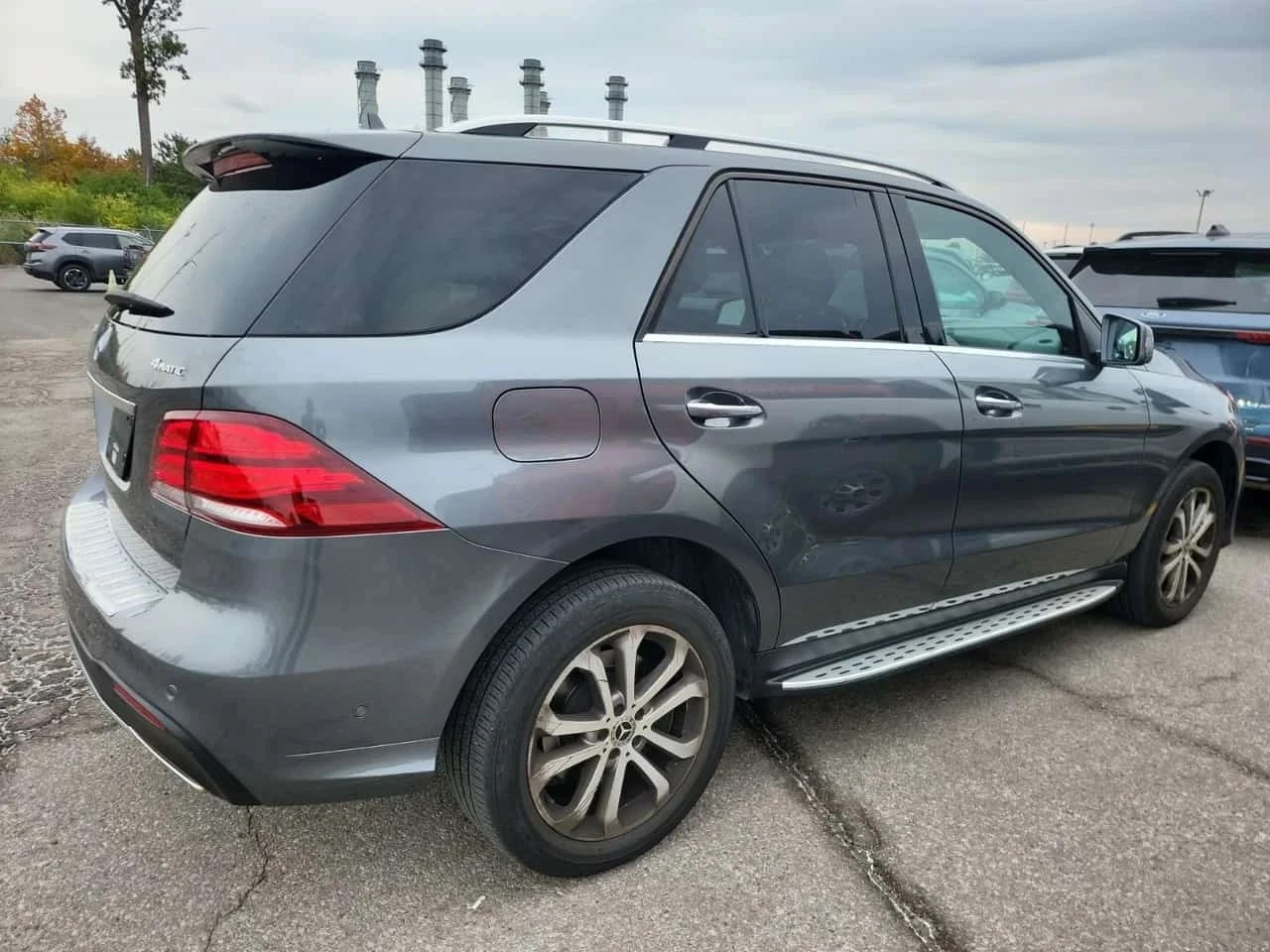 Mercedes-Benz GLE 400, снимка 2 - Автомобили и джипове - 56731972