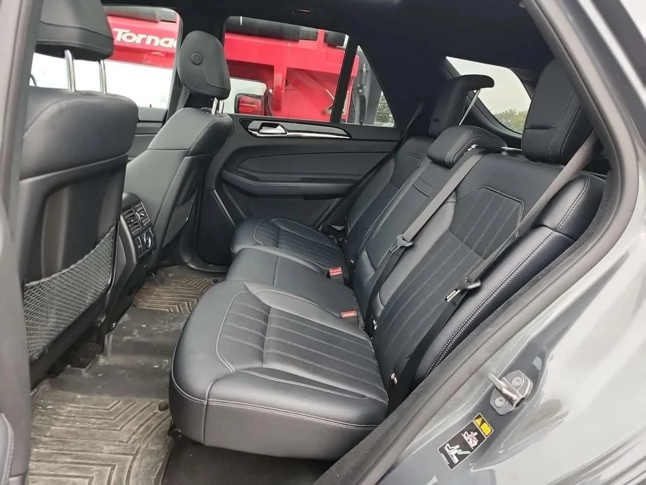 Mercedes-Benz GLE 400, снимка 11 - Автомобили и джипове - 56731972