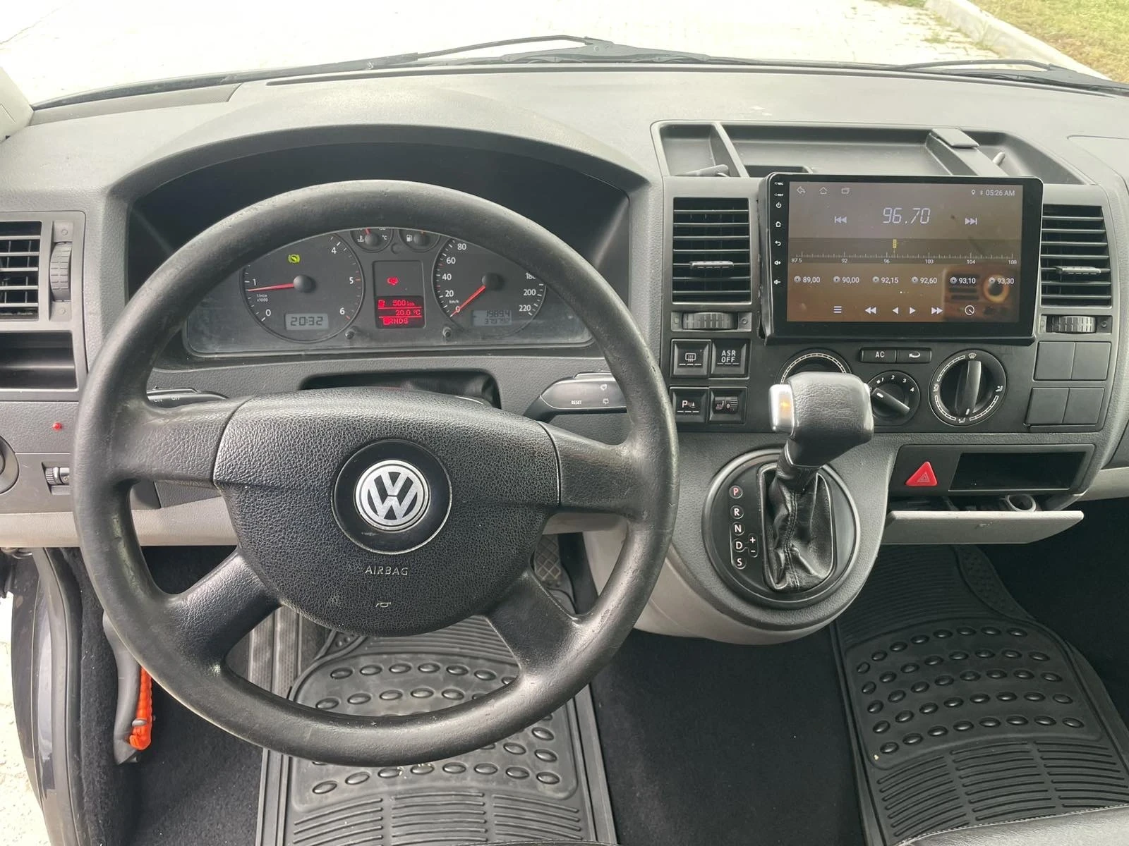 VW Transporter 2.5TDI/Автоматик/Навигация/5+ 1Места/174кс - изображение 10