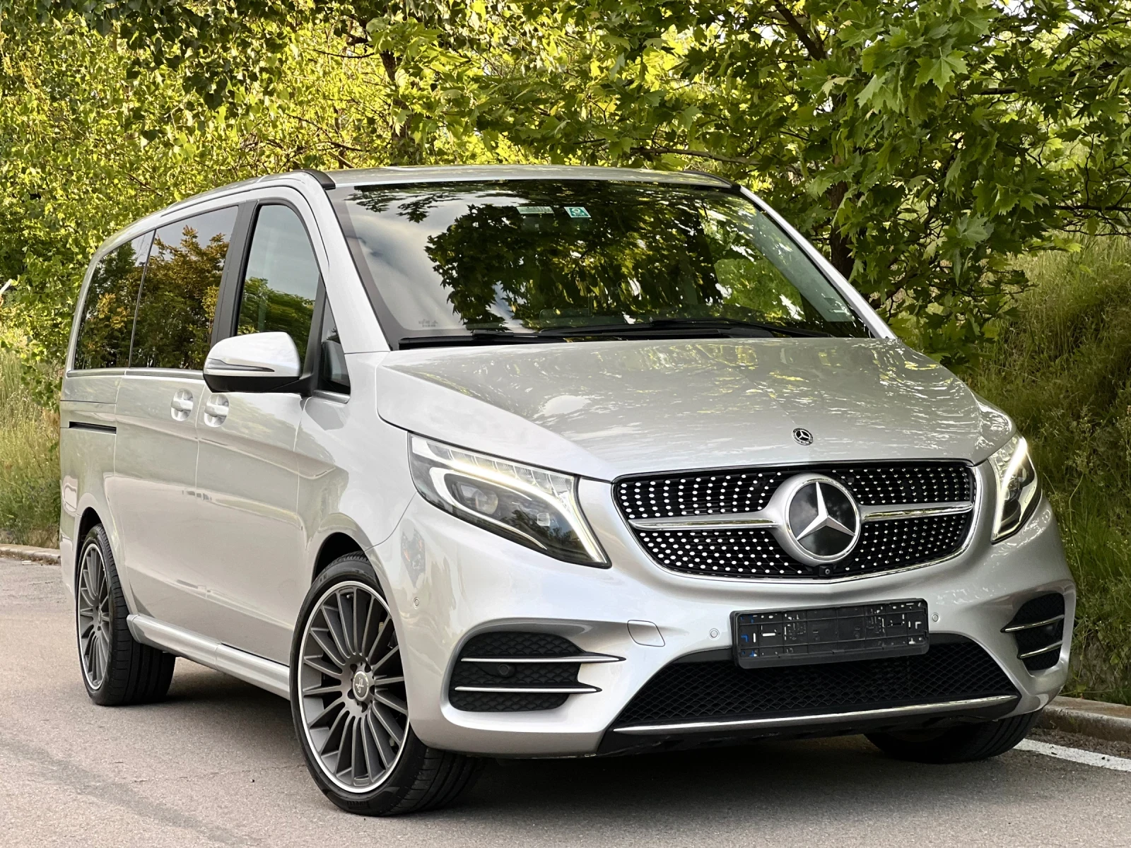 Mercedes-Benz V 250 AMG 4-matic  - изображение 4