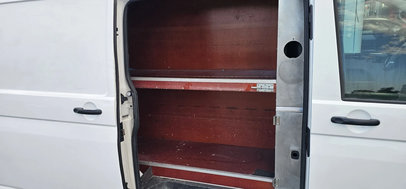 VW Transporter XXL с две странични врати-клима-темпомат, снимка 17 - Бусове и автобуси - 55289996
