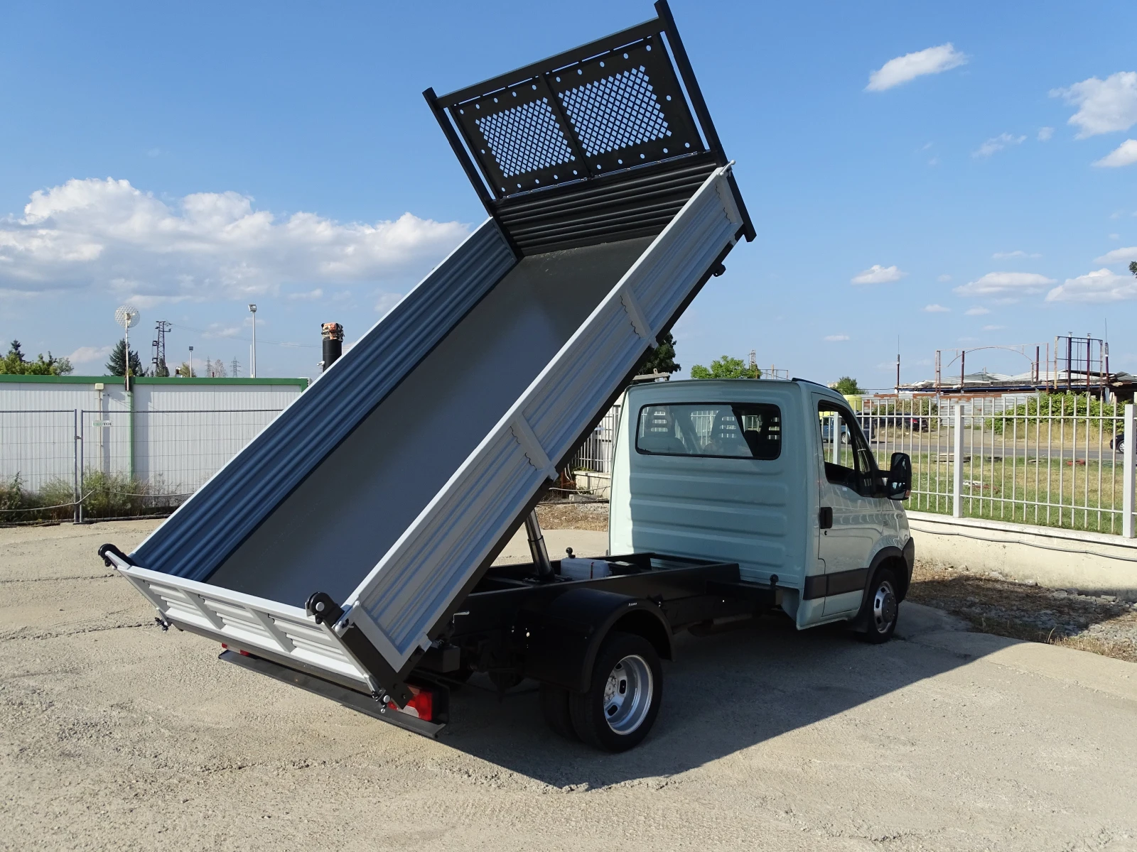 Iveco 35c18 ТРИСТРАНЕН САМОСВАЛ/ ВНОС ОТ ШВЕЙЦАРИЯ, снимка 6 - Бусове и автобуси - 55617272