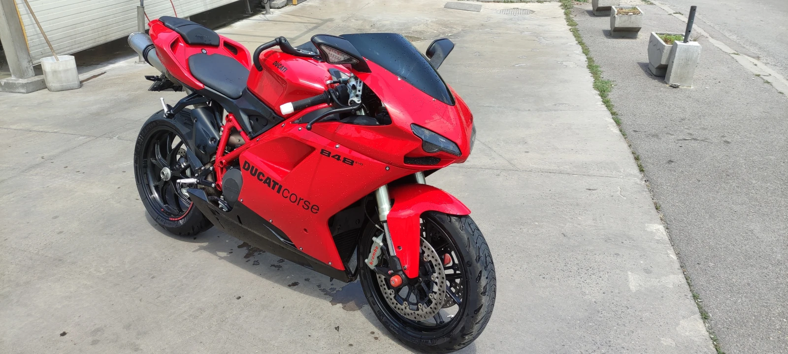 Ducati 848