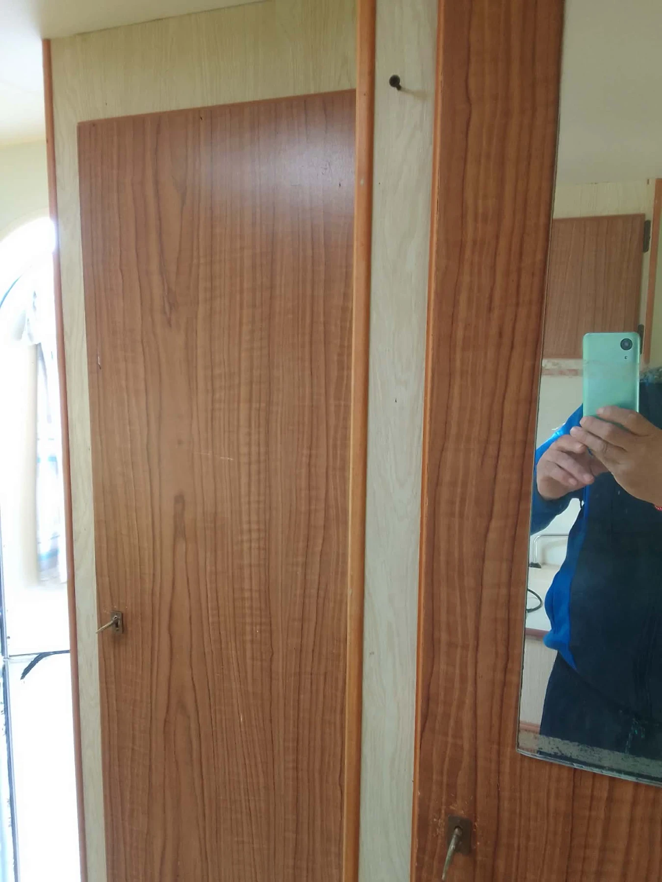 Каравана Caravelair C530, снимка 9 - Каравани и кемпери - 53839364