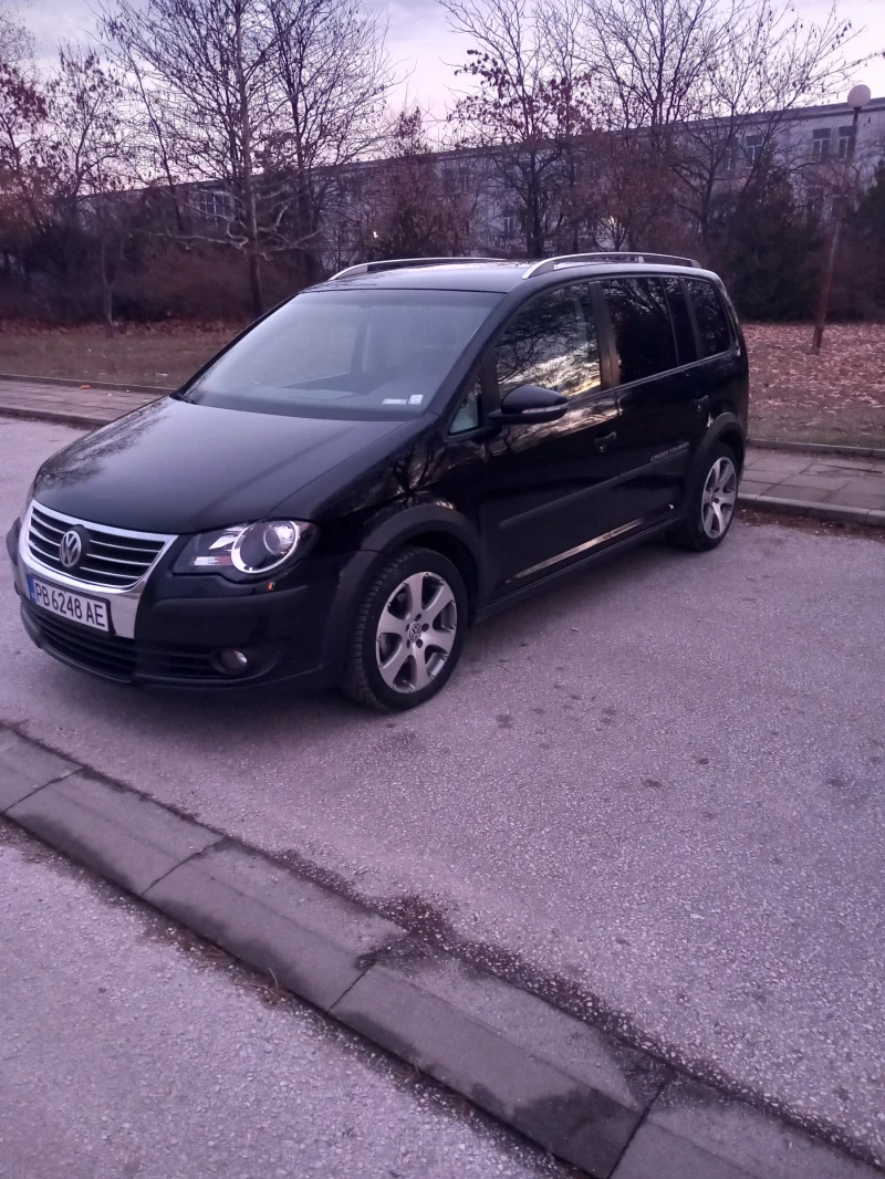 VW Touran, снимка 11 - Автомобили и джипове - 48552266