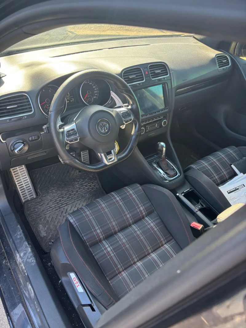 VW Golf 2.0TFSI GTI, снимка 9 - Автомобили и джипове - 50798197