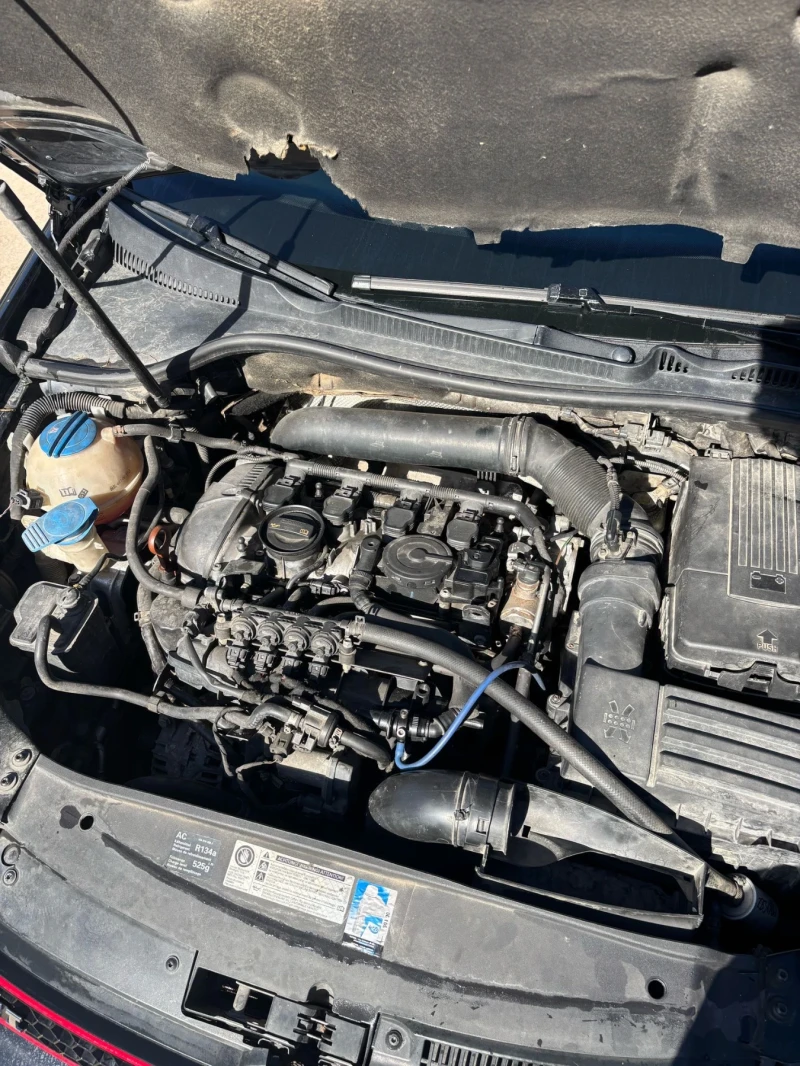 VW Golf 2.0TFSI GTI, снимка 15 - Автомобили и джипове - 50798197