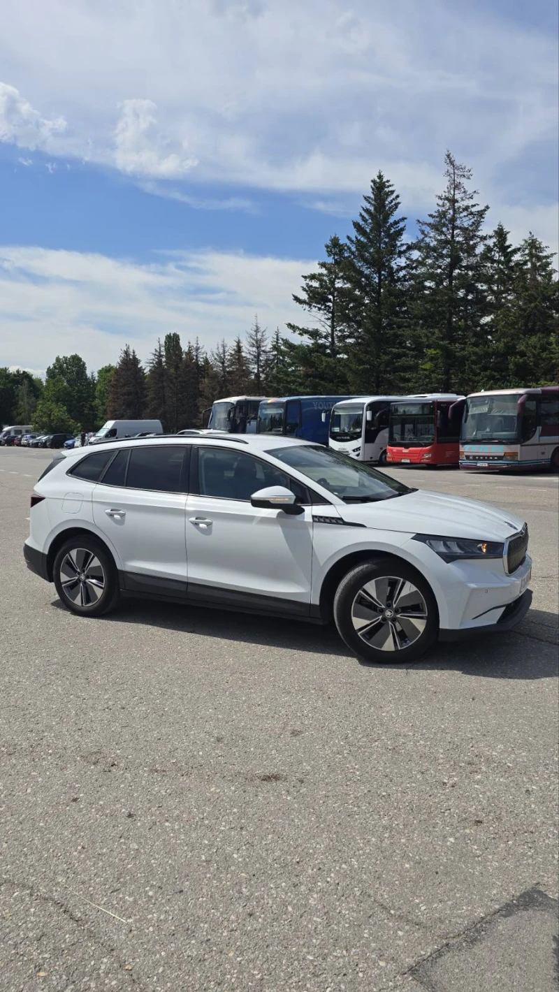 Skoda Enyaq, снимка 4 - Автомобили и джипове - 52080770