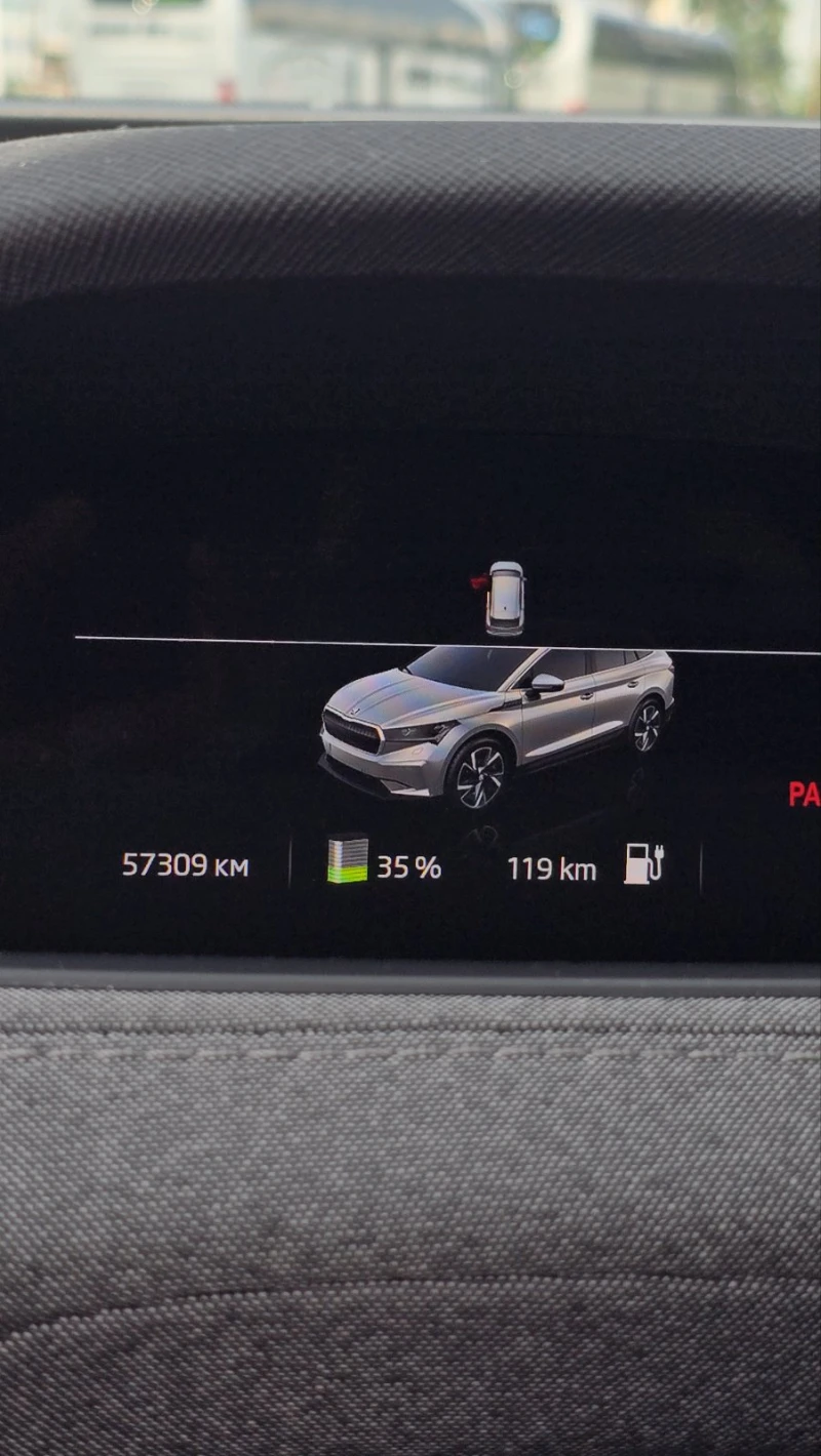 Skoda Enyaq, снимка 6 - Автомобили и джипове - 52080770