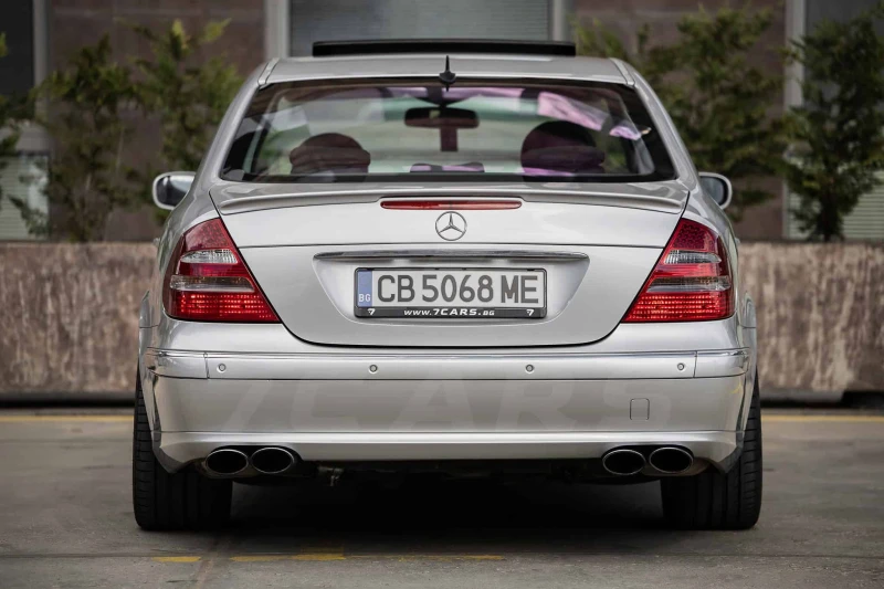 Mercedes-Benz E 500, снимка 4 - Автомобили и джипове - 51534597