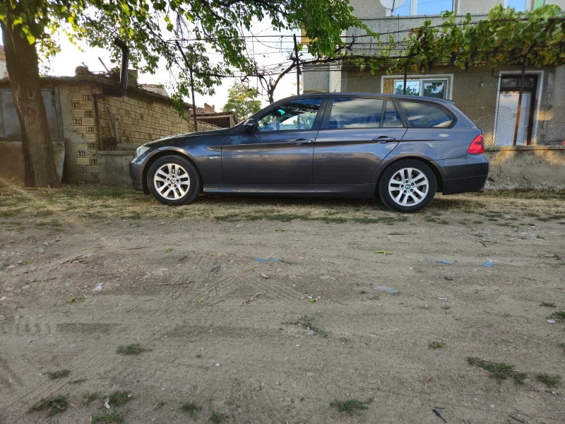 BMW 320, снимка 2 - Автомобили и джипове - 52258155