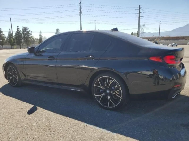 BMW 530E М-sport, снимка 2 - Автомобили и джипове - 52355931