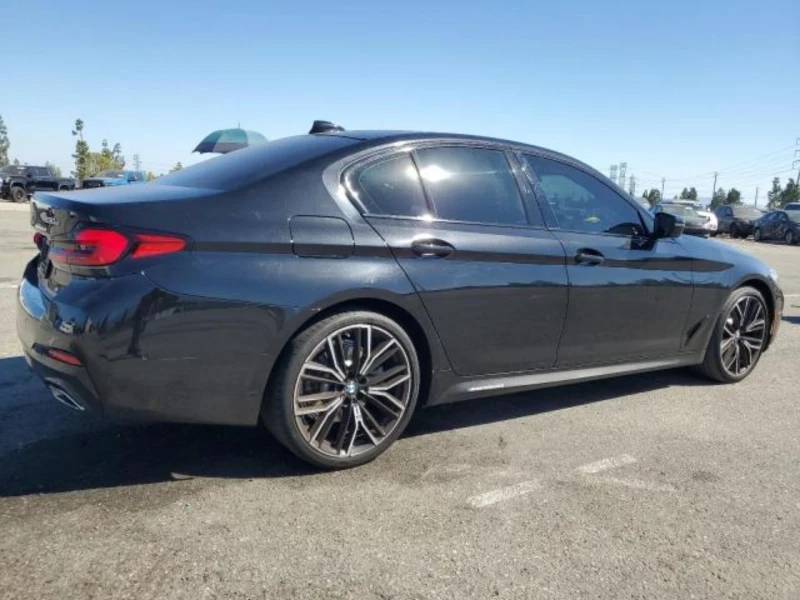 BMW 530E М-sport, снимка 3 - Автомобили и джипове - 52355931