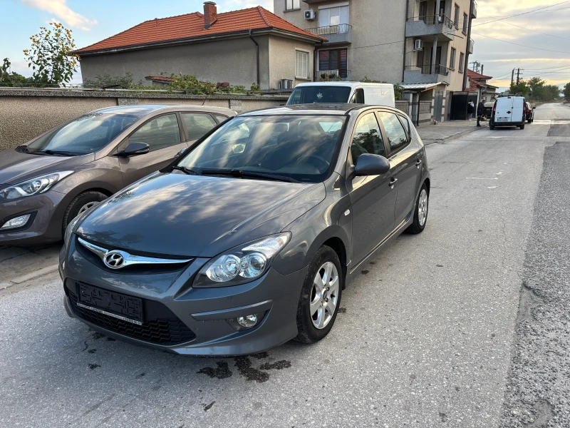 Hyundai I30 1.4 Бензин, снимка 3 - Автомобили и джипове - 52673537