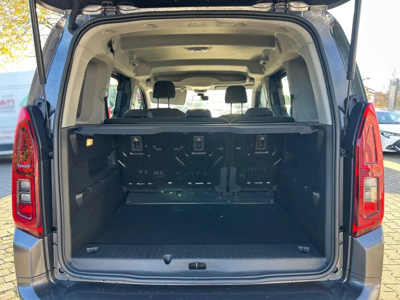 Toyota Proace City 1.2-TURBO/110HP/VERSO/PDC/ACC/BSA/CPLAY/L.ASS/990f, снимка 9 - Автомобили и джипове - 52749124