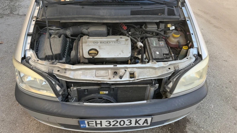 Opel Zafira 1.6, снимка 9 - Автомобили и джипове - 52926919
