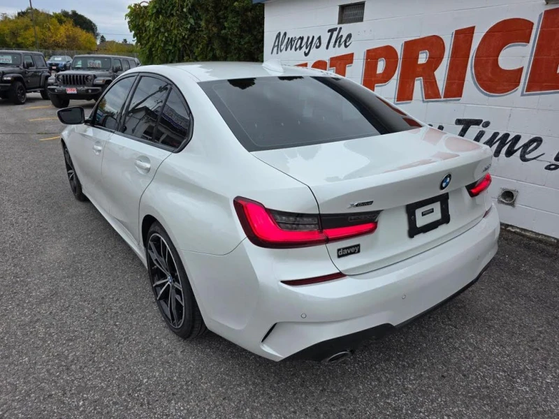 BMW 330 3 Series 330i* xDrive* АвтоКредит* (ЦЕНА ДО БГ), снимка 5 - Автомобили и джипове - 53562787