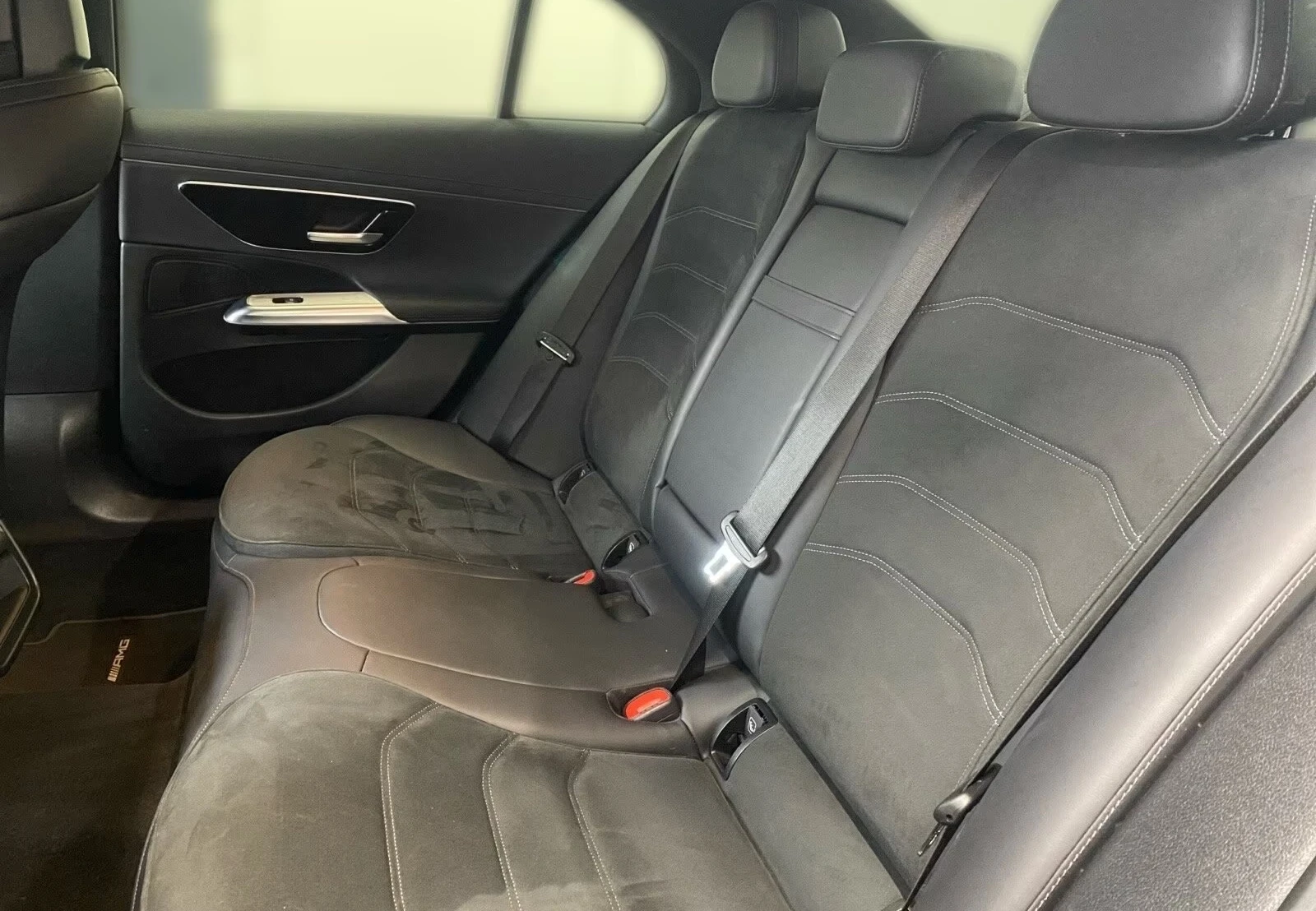 Mercedes-Benz E 220 d AMG Line | Mobile.bg — изображение 11