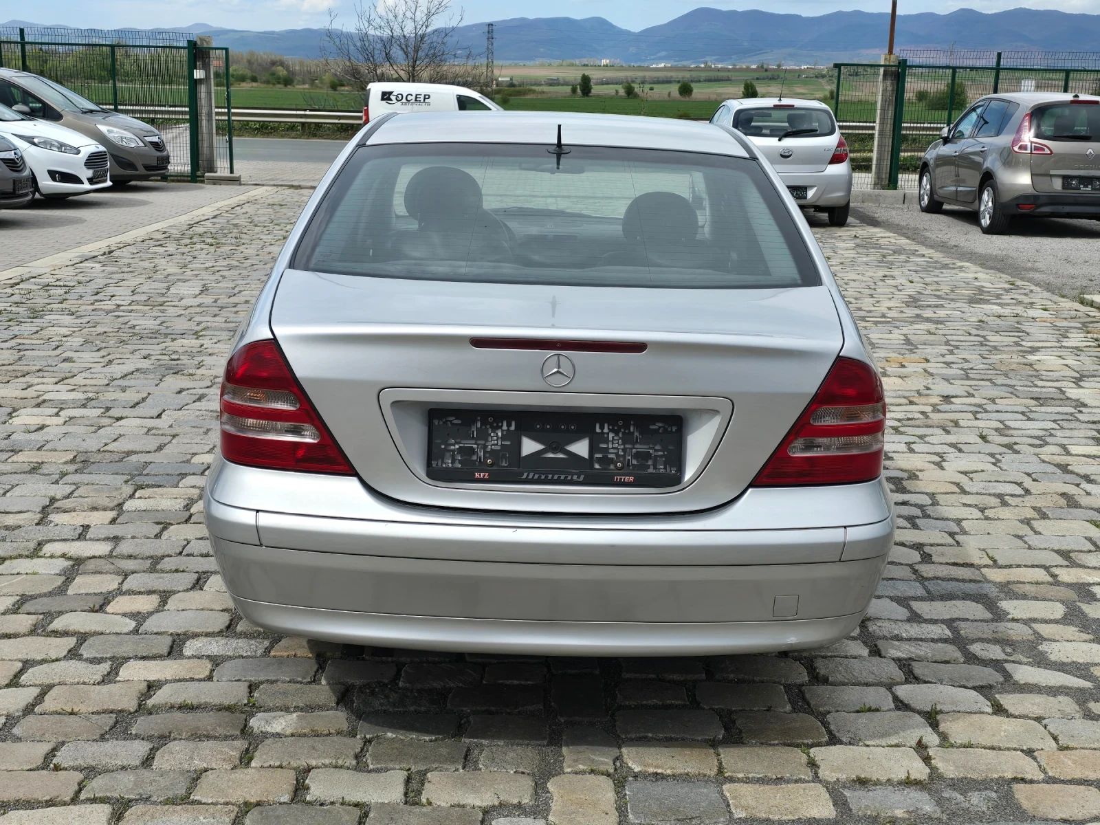 Mercedes-Benz C 220 CDI 143 кс СЕДАН КОЖА ТОП СЪСТОЯНИЕ  - изображение 8